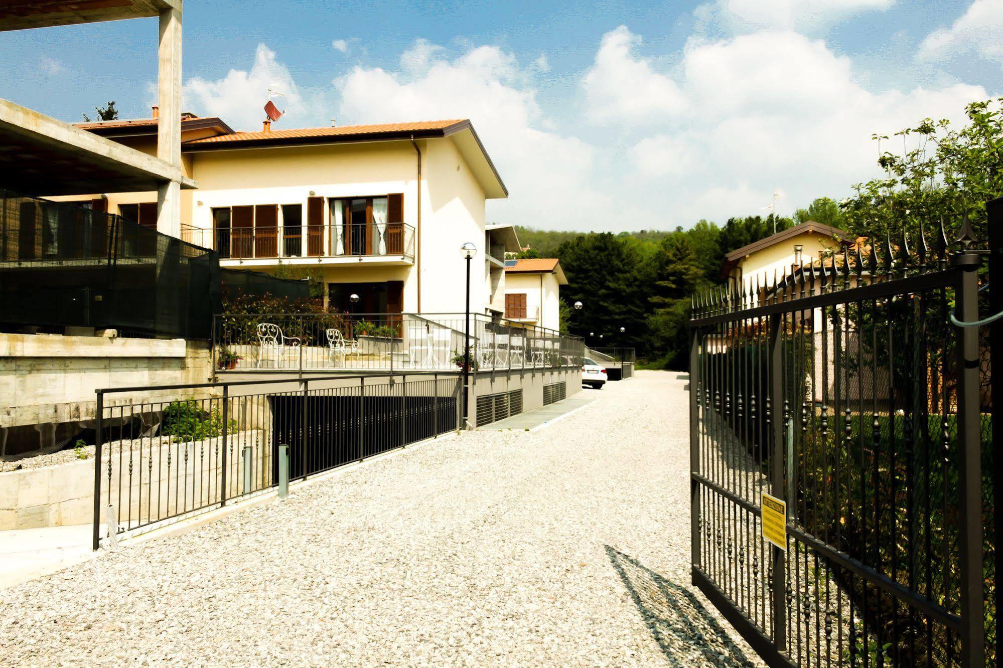 Hotel Rossovino Como Exterior foto